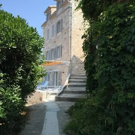 Jasmine Luxury House With Private Pool, Spacious Terraces And Spectacular Sea Views * Vis