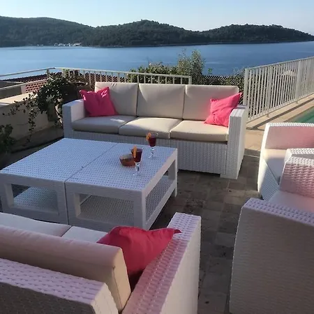 Jasmine Luxury House With Private Pool, Spacious Terraces And Spectacular Sea Views * Vis