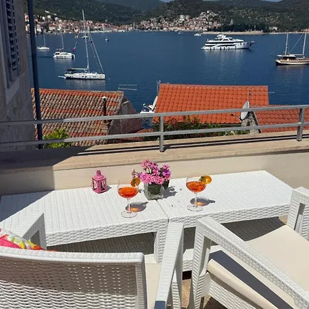 Vila Jasmine Luxury House With Private Pool, Spacious Terraces And Spectacular Sea Views Vis