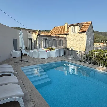 Vila Jasmine Luxury House With Private Pool, Spacious Terraces And Spectacular Sea Views *