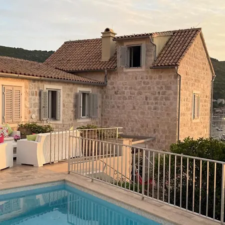 Vila Jasmine Luxury House With Private Pool, Spacious Terraces And Spectacular Sea Views